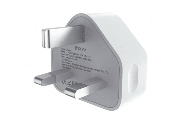 Devia – 2.1A USB 3-Pin UK Charging Plug – White